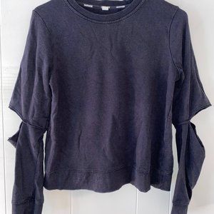 Black crewneck/sweater